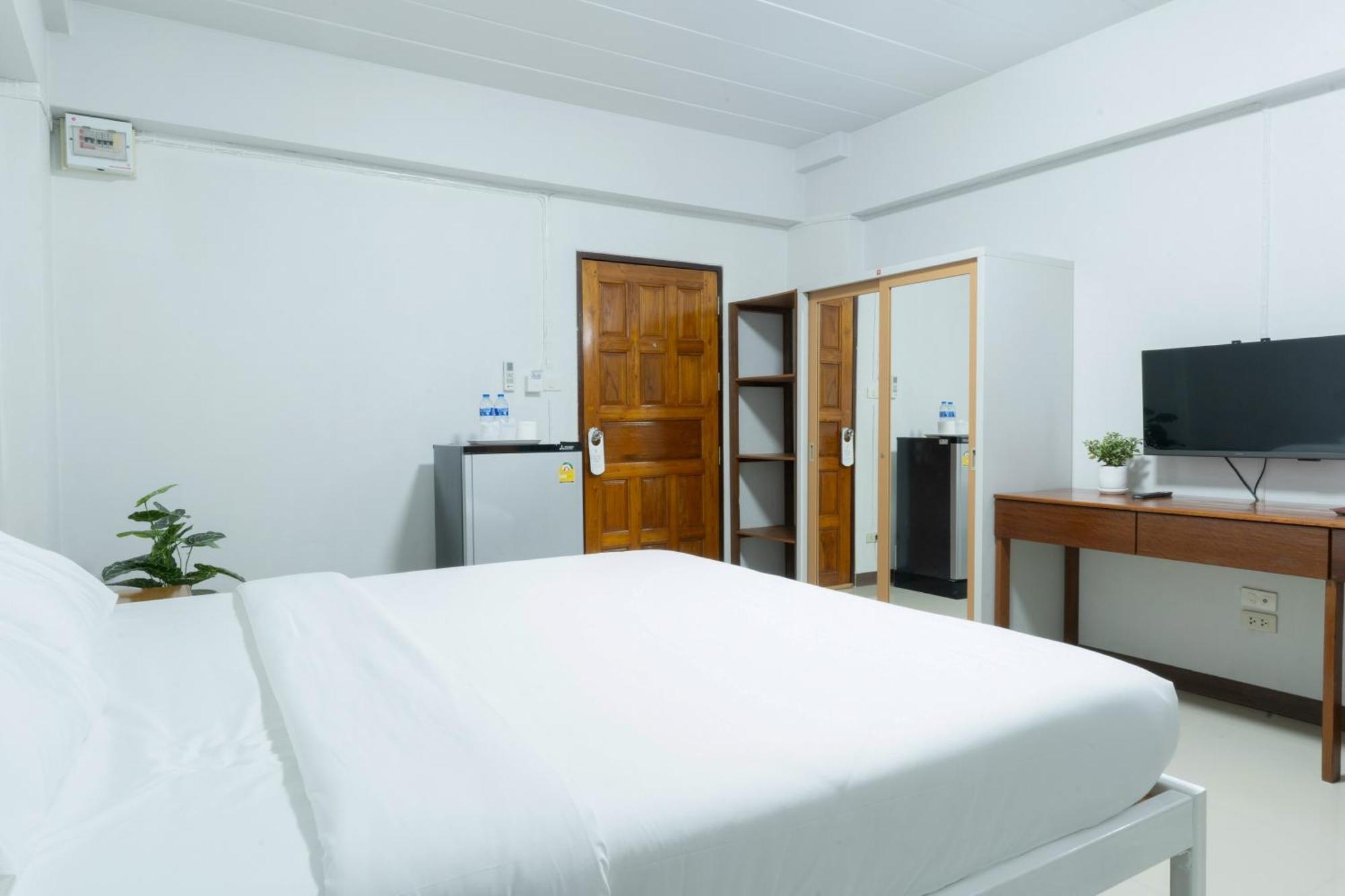 Nicha Residence Hotel Bangkok Zewnętrze zdjęcie